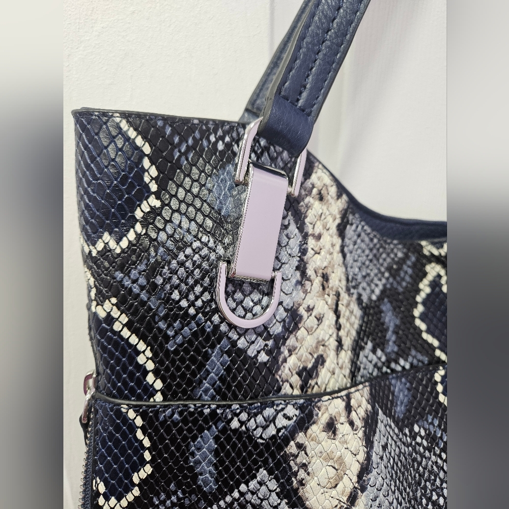 Vince Camuto Emily Snakeskin Tote - Like NEW - Picture 5 of 9